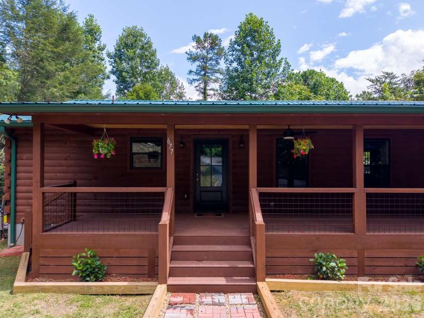 677 Ridgetop Circle, Whittier, NC 28789.  MLS# CAR4412426, YatesRealty ID 47189. 