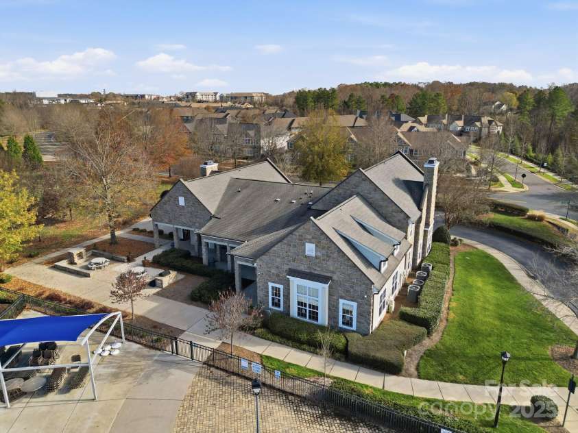 5763 Mossdale Lane, Charlotte, NC 28278.  MLS# CAR4329295, YatesRealty ID 4719. 