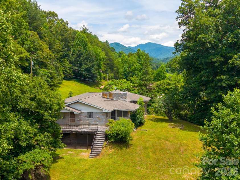 222 Mitchell Mountain Road, Bryson City, NC 28713.  MLS# CAR4418882, YatesRealty ID 47191. 