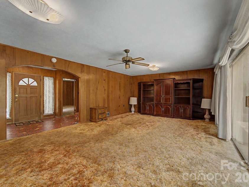 222 Mitchell Mountain Road, Bryson City, NC 28713.  MLS# CAR4418882, YatesRealty ID 47191. 