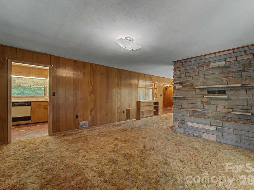 222 Mitchell Mountain Road, Bryson City, NC 28713.  MLS# CAR4418882, YatesRealty ID 47191. 