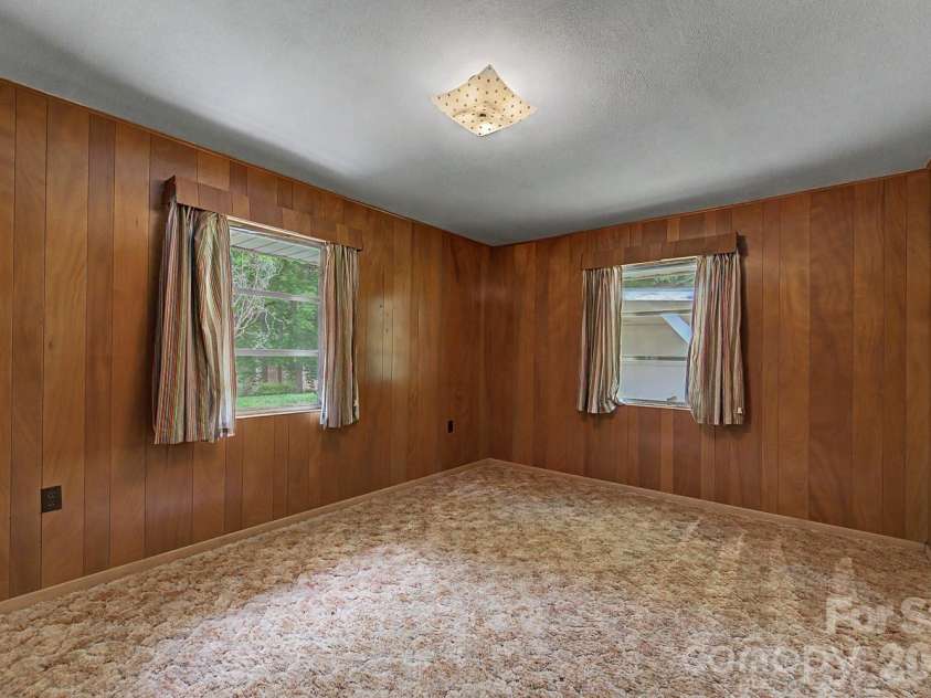 222 Mitchell Mountain Road, Bryson City, NC 28713.  MLS# CAR4418882, YatesRealty ID 47191. 
