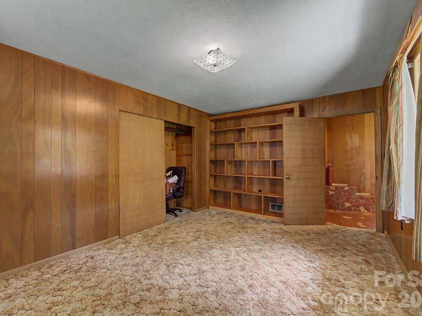 222 Mitchell Mountain Road, Bryson City, NC 28713.  MLS# CAR4418882, YatesRealty ID 47191. 