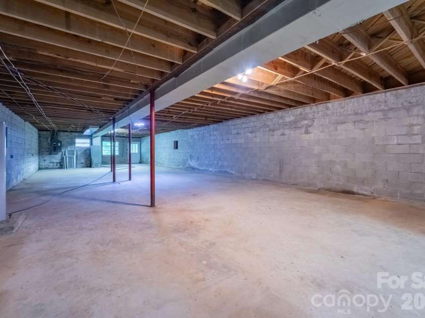 222 Mitchell Mountain Road, Bryson City, NC 28713.  MLS# CAR4418882, YatesRealty ID 47191. 