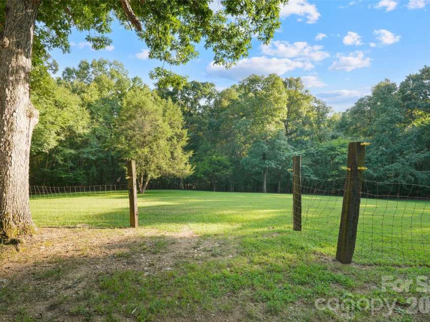 11626 Brief Road, Charlotte, NC 28227.  MLS# CAR4418942, YatesRealty ID 47193. 