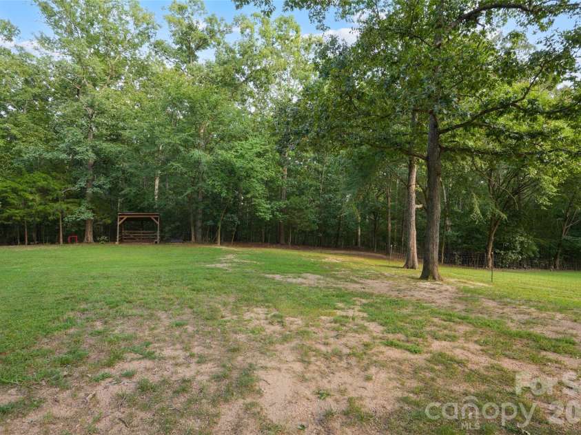 11626 Brief Road, Charlotte, NC 28227.  MLS# CAR4418942, YatesRealty ID 47193. 