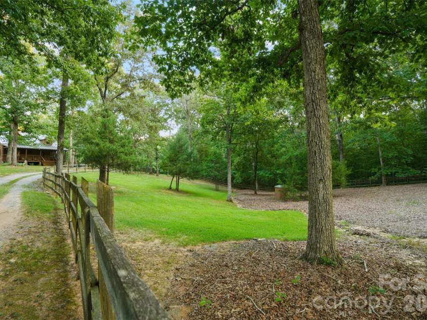 11626 Brief Road, Charlotte, NC 28227.  MLS# CAR4418942, YatesRealty ID 47193. 