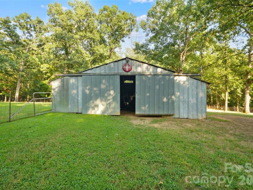11626 Brief Road, Charlotte, NC 28227.  MLS# CAR4418942, YatesRealty ID 47193. 