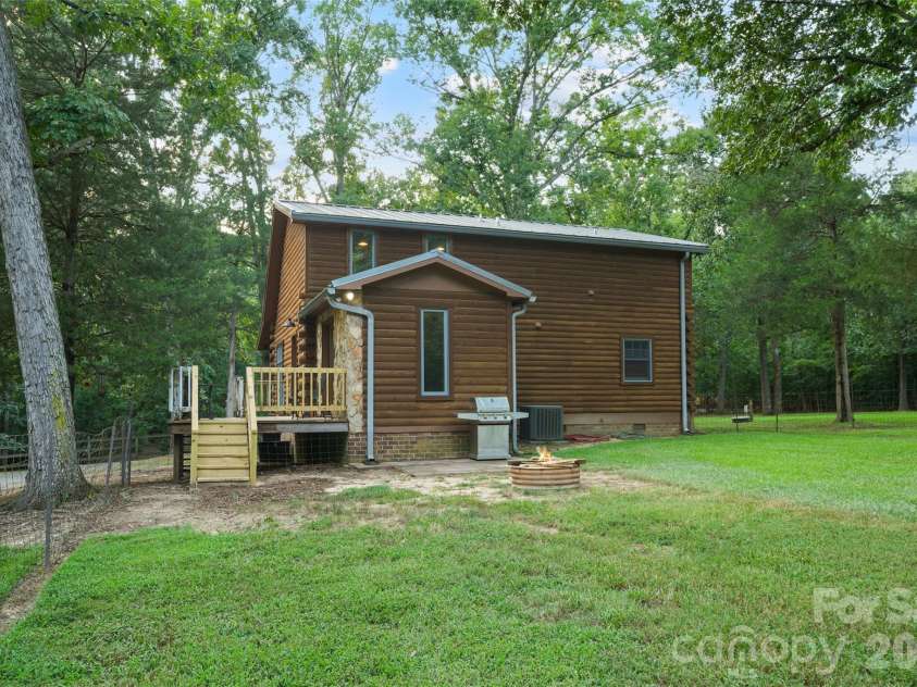 11626 Brief Road, Charlotte, NC 28227.  MLS# CAR4418942, YatesRealty ID 47193. 