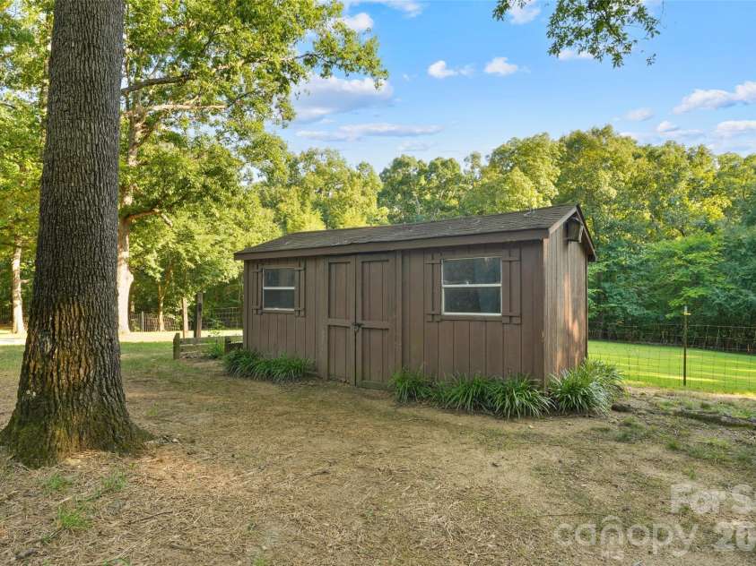 11626 Brief Road, Charlotte, NC 28227.  MLS# CAR4418942, YatesRealty ID 47193. 