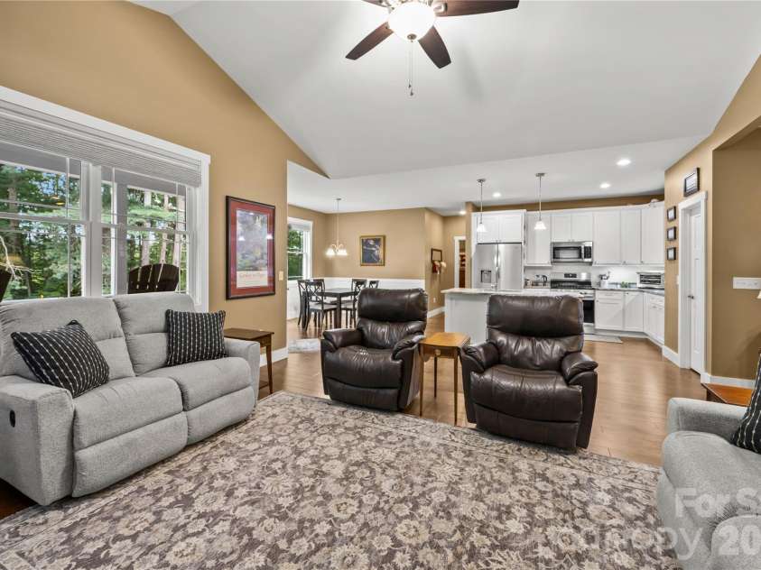 202 Windy Acres Knoll Drive, Hendersonville, NC 28792.  MLS# CAR4417155, YatesRealty ID 47196. 