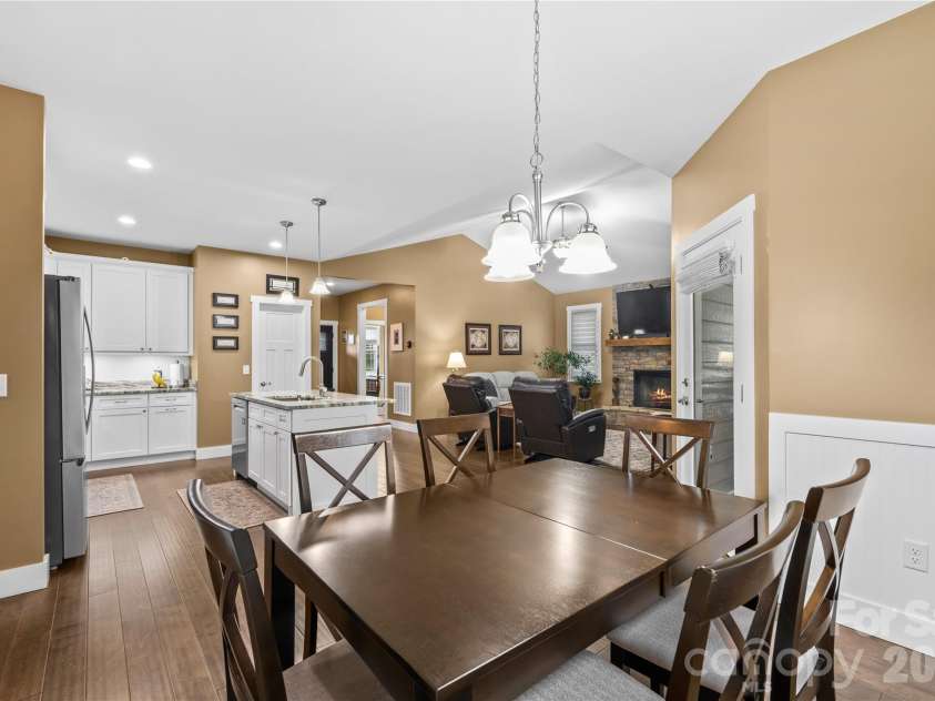 202 Windy Acres Knoll Drive, Hendersonville, NC 28792.  MLS# CAR4417155, YatesRealty ID 47196. 