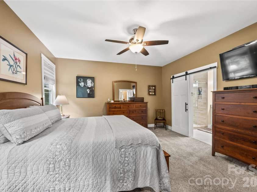202 Windy Acres Knoll Drive, Hendersonville, NC 28792.  MLS# CAR4417155, YatesRealty ID 47196. 