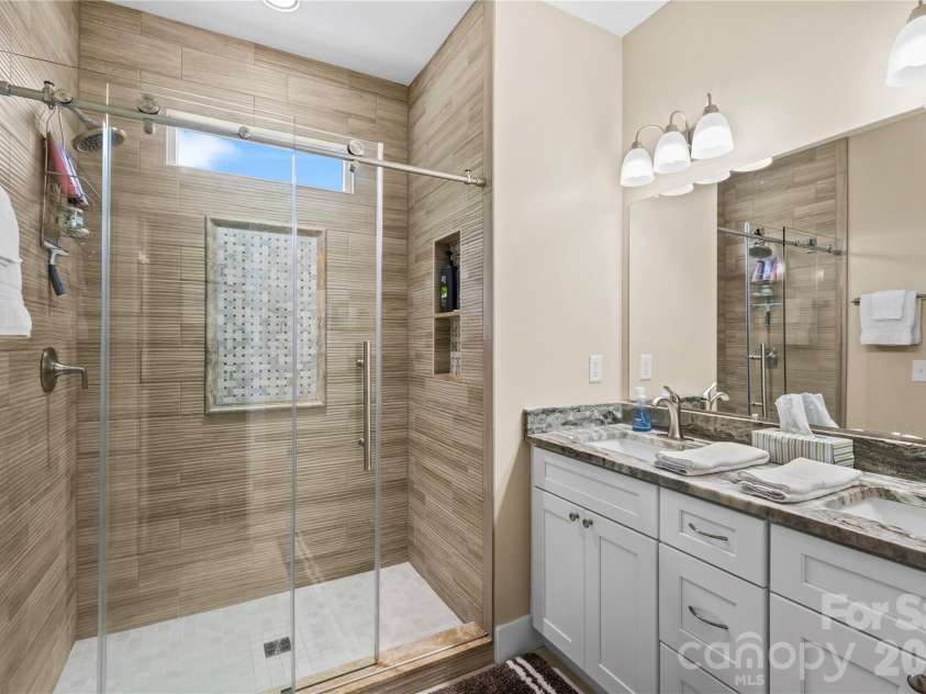 202 Windy Acres Knoll Drive, Hendersonville, NC 28792.  MLS# CAR4417155, YatesRealty ID 47196. 