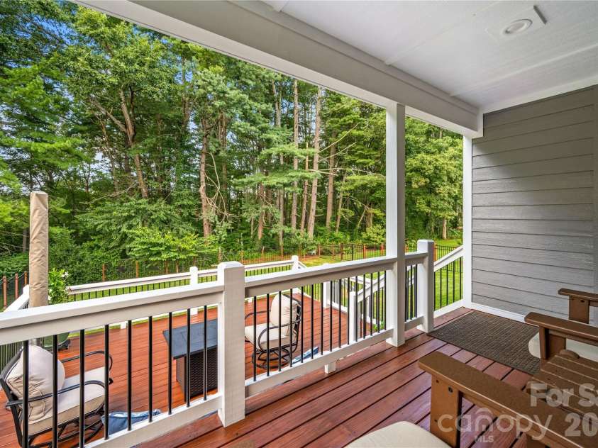 202 Windy Acres Knoll Drive, Hendersonville, NC 28792.  MLS# CAR4417155, YatesRealty ID 47196. 