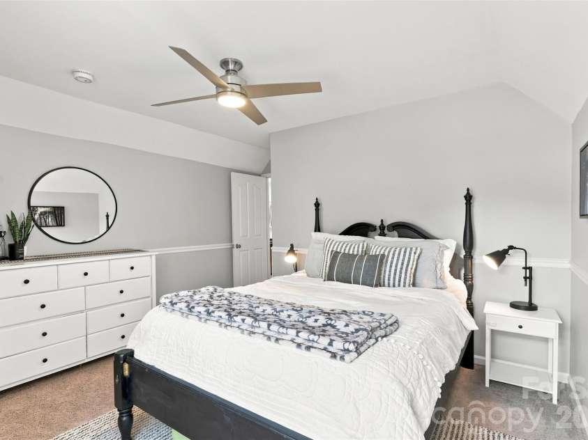 6813 Wolf Run Drive, Charlotte, NC 28277.  MLS# CAR4414287, YatesRealty ID 47197. 