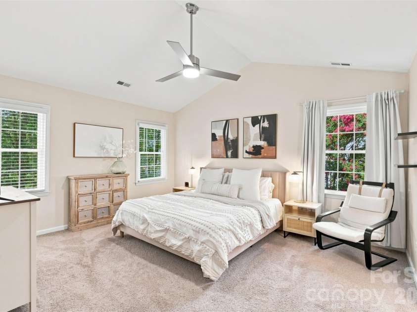 6813 Wolf Run Drive, Charlotte, NC 28277.  MLS# CAR4414287, YatesRealty ID 47197. 