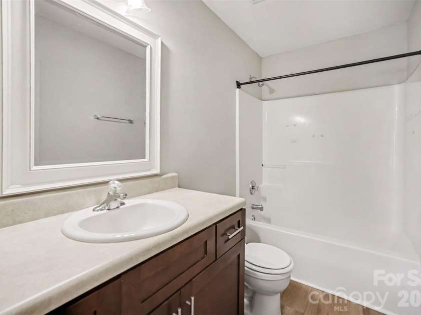 1356 Copper Creek Lane, Fort Mill, SC 29715.  MLS# CAR4418757, YatesRealty ID 47199. Primary Bathroom