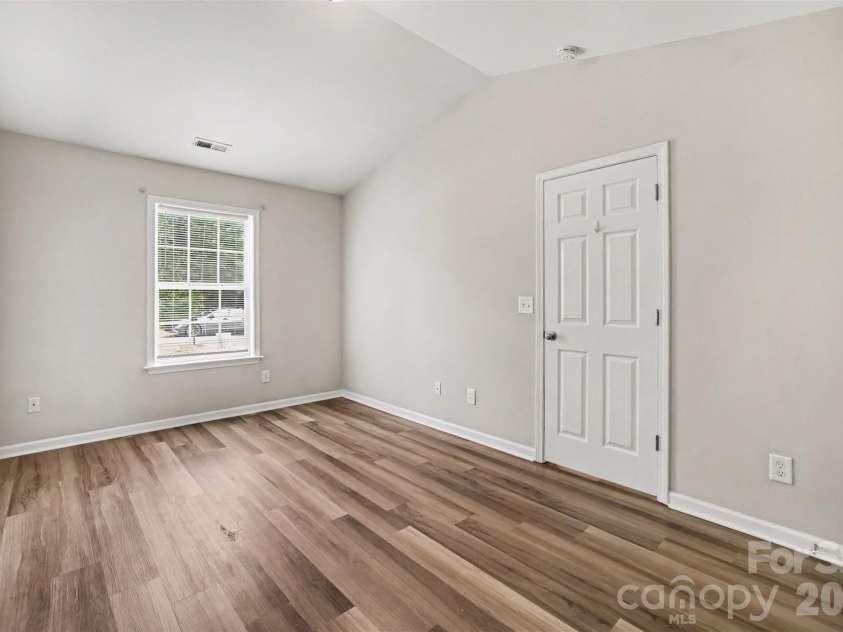 1356 Copper Creek Lane, Fort Mill, SC 29715.  MLS# CAR4418757, YatesRealty ID 47199. Primary Bedroom