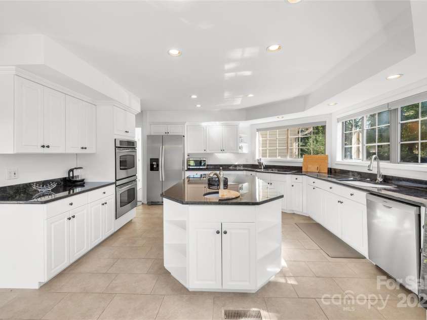 108 June Court, Lake Lure, NC 28746.  MLS# CAR4314287, YatesRealty ID 472. Kitchen