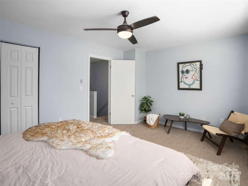 1 Rocking Porch Road, Asheville, NC 28805.  MLS# CAR4292378, YatesRealty ID 4720. 