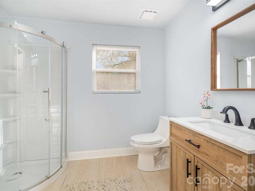 925 Dunlap Roddey Road, Rock Hill, SC 29730.  MLS# CAR4417580, YatesRealty ID 47203. 