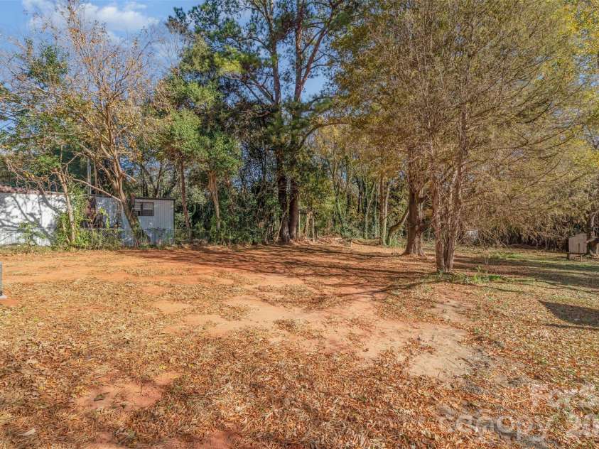 925 Dunlap Roddey Road, Rock Hill, SC 29730.  MLS# CAR4417580, YatesRealty ID 47203. 
