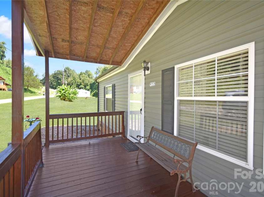 432 Forest Place, Lenoir, NC 28645.  MLS# CAR4418856, YatesRealty ID 47205. 