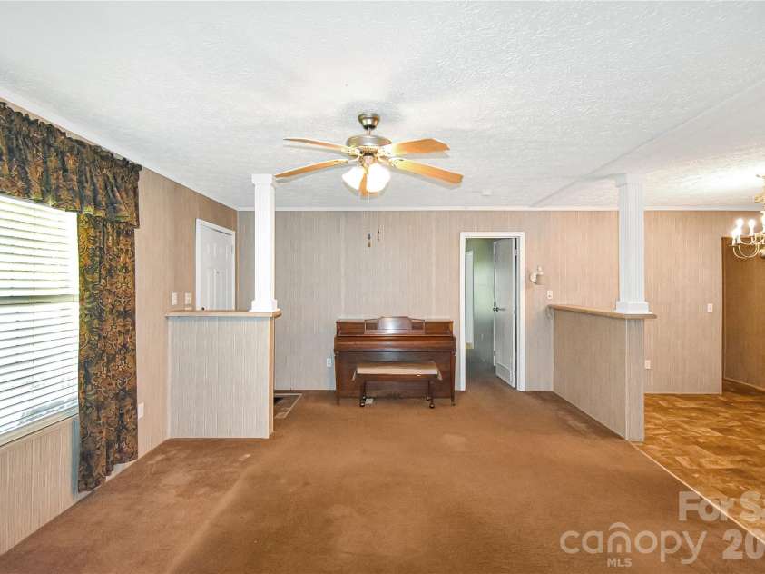 432 Forest Place, Lenoir, NC 28645.  MLS# CAR4418856, YatesRealty ID 47205. 