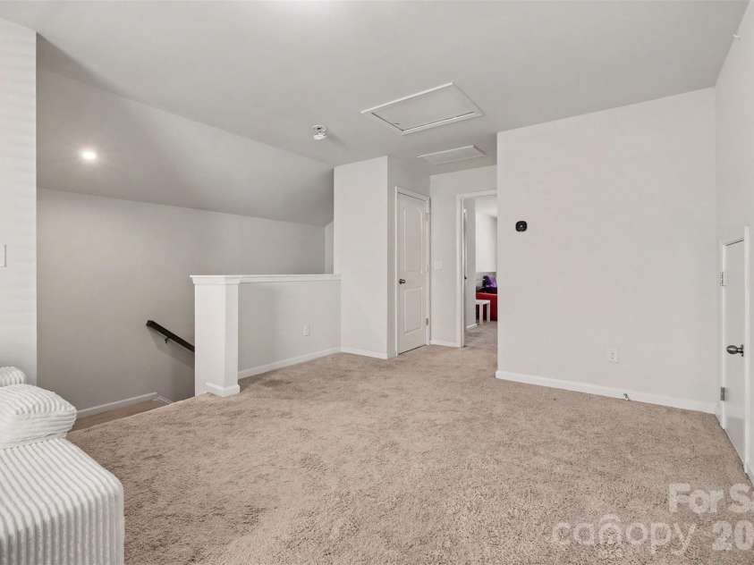 6536 Georgia Oak Road, Charlotte, NC 28269.  MLS# CAR4417712, YatesRealty ID 47208. 