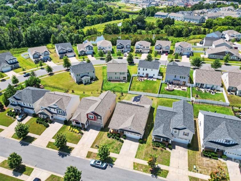 6536 Georgia Oak Road, Charlotte, NC 28269.  MLS# CAR4417712, YatesRealty ID 47208. 