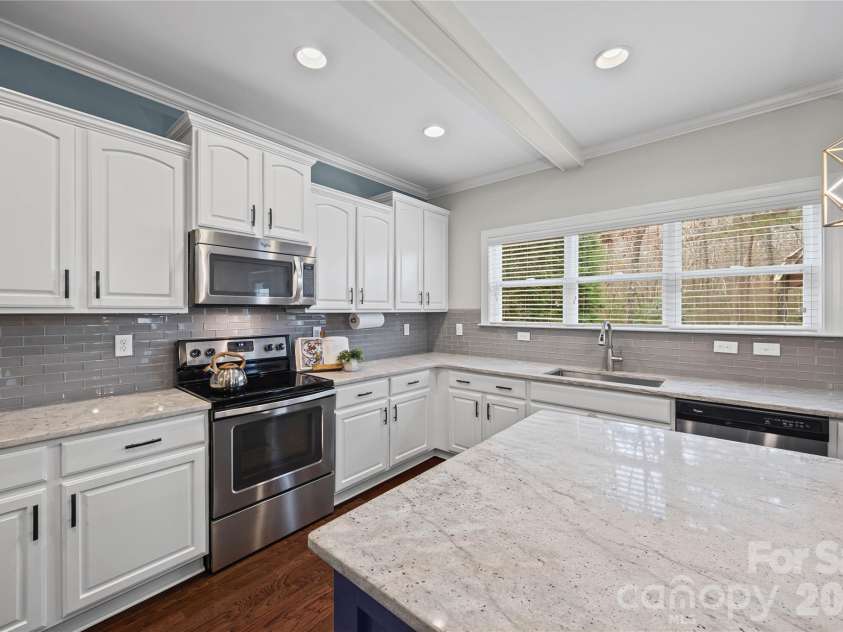 2145 Bluebell Way, Tega Cay, SC 29708.  MLS# CAR4354190, YatesRealty ID 4721. 