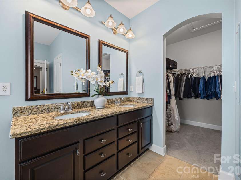 2145 Bluebell Way, Tega Cay, SC 29708.  MLS# CAR4354190, YatesRealty ID 4721. 
