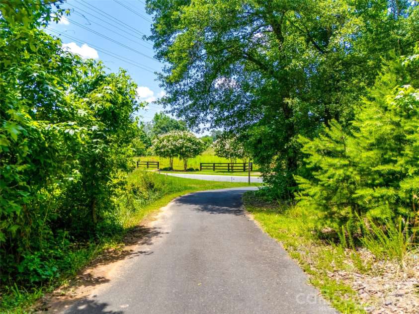2145 Bluebell Way, Tega Cay, SC 29708.  MLS# CAR4354190, YatesRealty ID 4721. 
