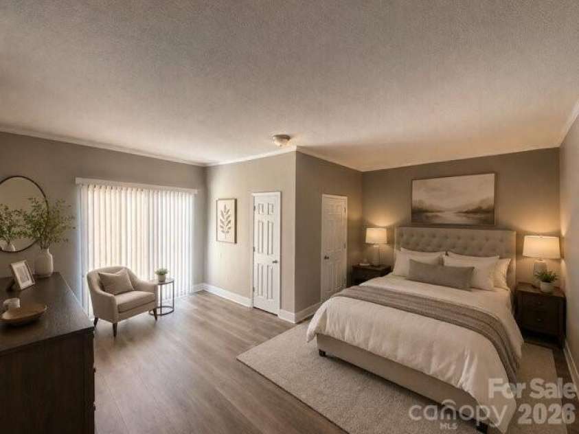5220 Nevin Road, Charlotte, NC 28269.  MLS# CAR4417535, YatesRealty ID 47210. 
