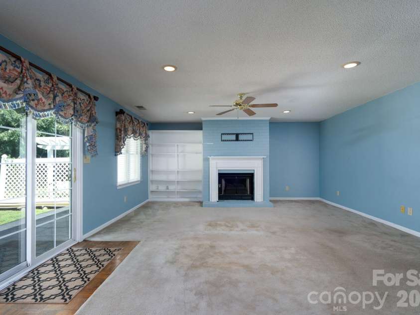 566 Camrose Circle, Concord, NC 28025.  MLS# CAR4417780, YatesRealty ID 47212. 