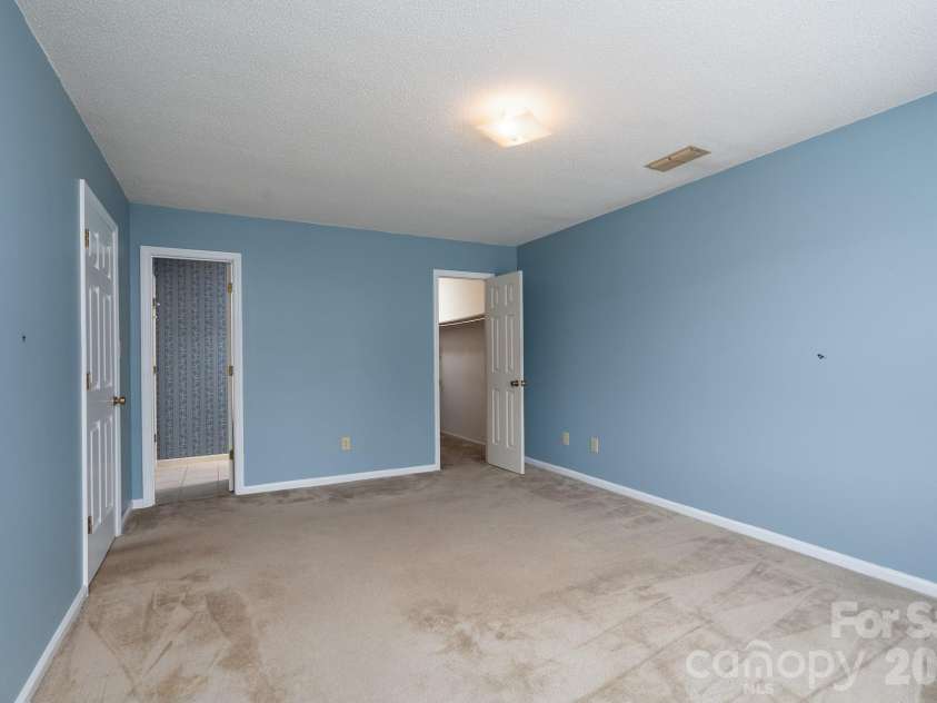 566 Camrose Circle, Concord, NC 28025.  MLS# CAR4417780, YatesRealty ID 47212. 