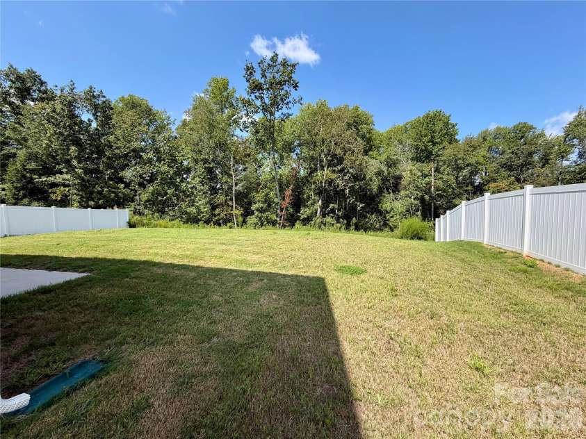 350 Brinkley Drive, Kings Mountain, NC 28086.  MLS# CAR4416418, YatesRealty ID 47213. 