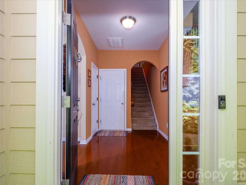 4004 La Crema Drive, Charlotte, NC 28214.  MLS# CAR4409907, YatesRealty ID 47214. 