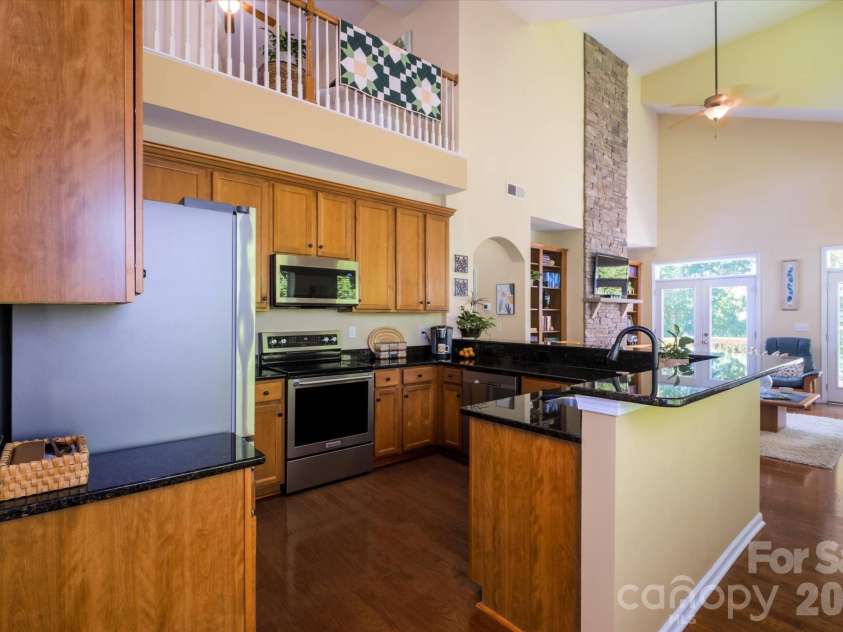 4004 La Crema Drive, Charlotte, NC 28214.  MLS# CAR4409907, YatesRealty ID 47214. 