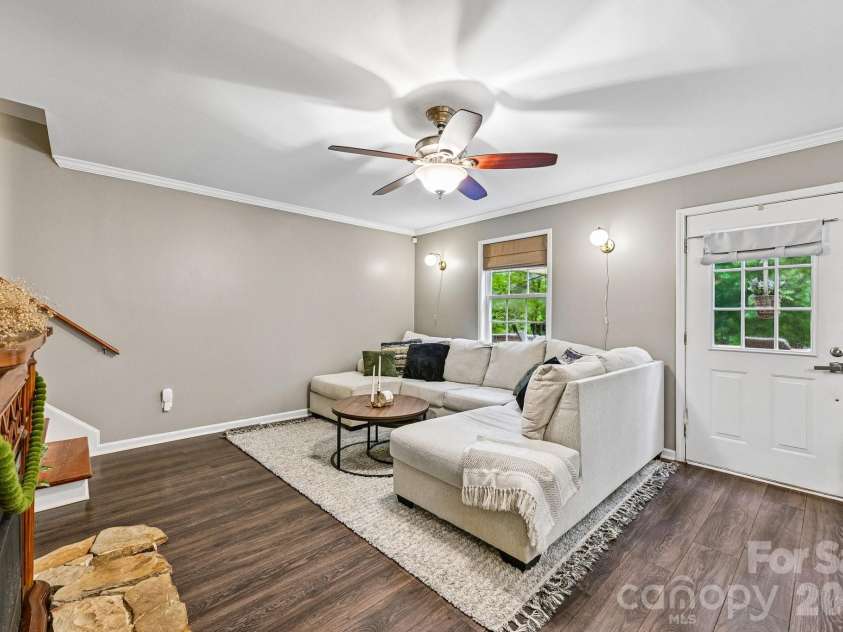 8658 Dog Leg Road, Sherrills Ford, NC 28673.  MLS# CAR4407816, YatesRealty ID 47215. 