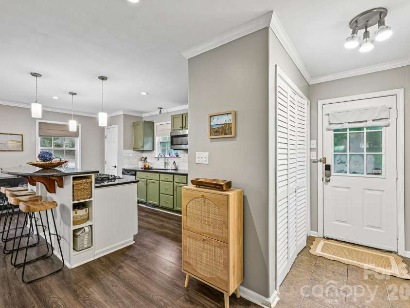 8658 Dog Leg Road, Sherrills Ford, NC 28673.  MLS# CAR4407816, YatesRealty ID 47215. 
