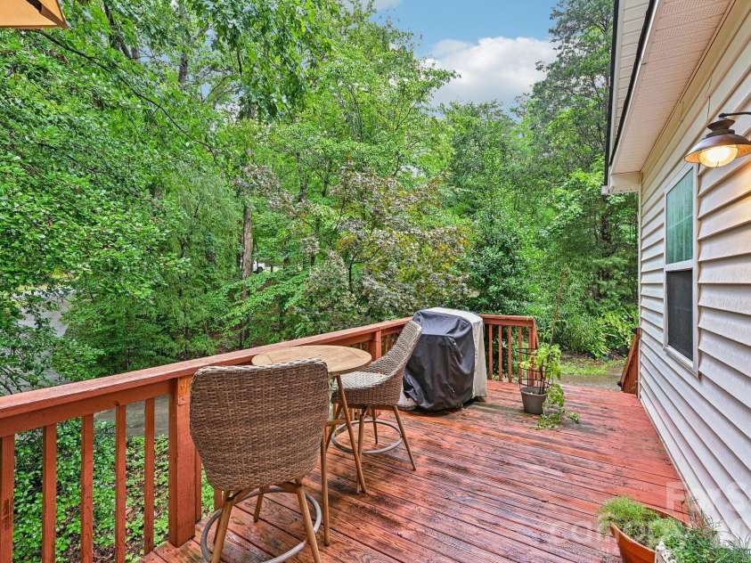 8658 Dog Leg Road, Sherrills Ford, NC 28673.  MLS# CAR4407816, YatesRealty ID 47215. 