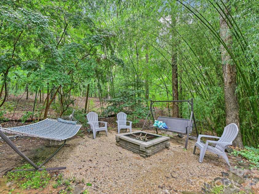 8658 Dog Leg Road, Sherrills Ford, NC 28673.  MLS# CAR4407816, YatesRealty ID 47215. 
