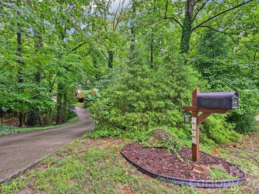 8658 Dog Leg Road, Sherrills Ford, NC 28673.  MLS# CAR4407816, YatesRealty ID 47215. 