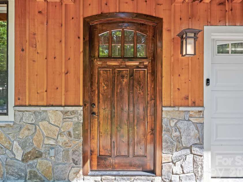 506 Silent Forest Drive, Canton, NC 28716.  MLS# CAR4418578, YatesRealty ID 47217. 