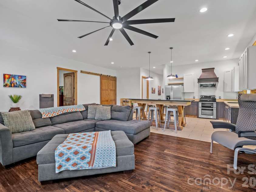 506 Silent Forest Drive, Canton, NC 28716.  MLS# CAR4418578, YatesRealty ID 47217. 