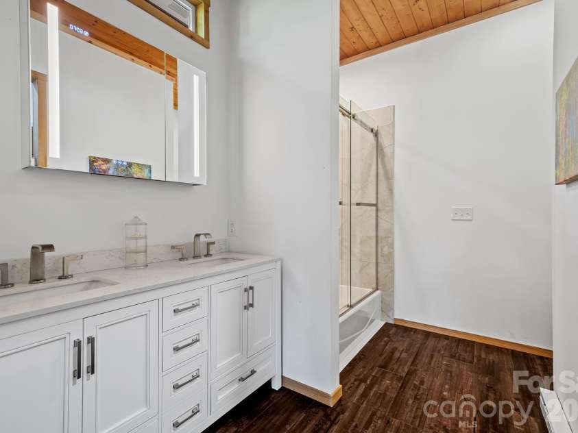 506 Silent Forest Drive, Canton, NC 28716.  MLS# CAR4418578, YatesRealty ID 47217. 