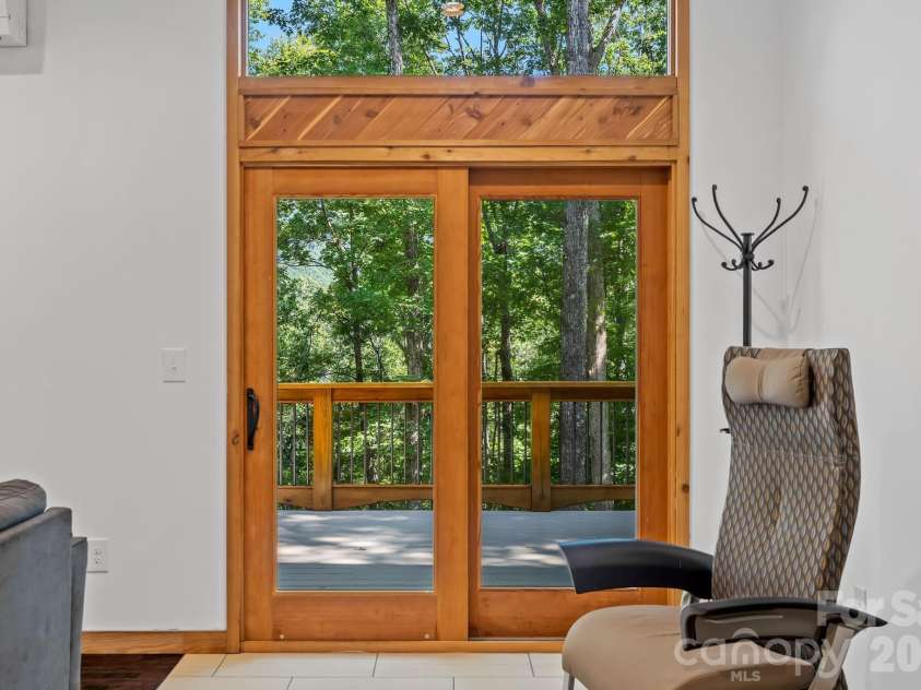506 Silent Forest Drive, Canton, NC 28716.  MLS# CAR4418578, YatesRealty ID 47217. 