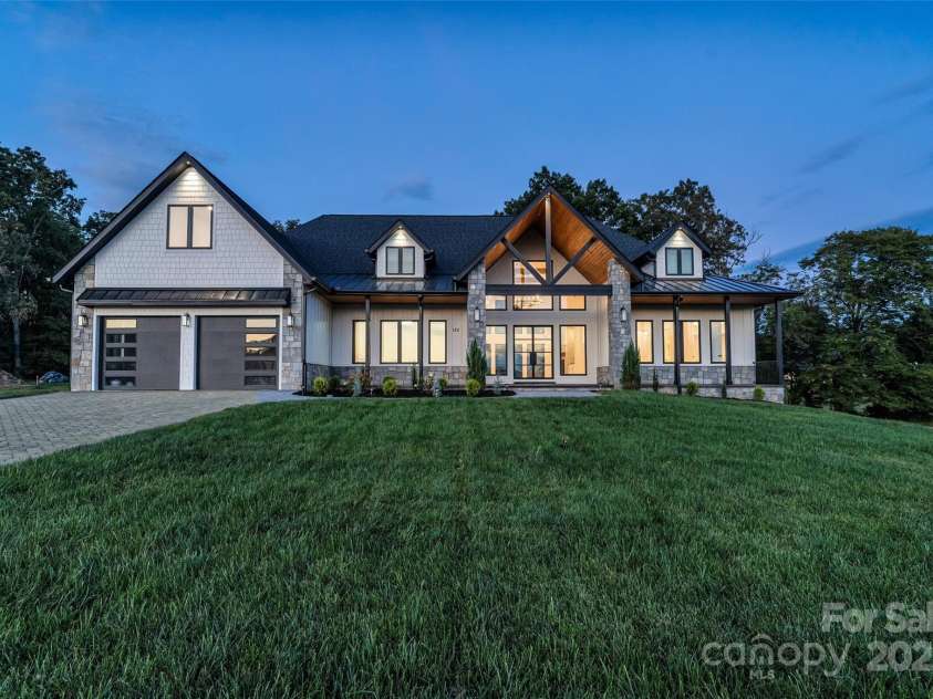 152 Golden Pasture Drive, Fletcher, NC 28732.  MLS# CAR4300478, YatesRealty ID 4722. 